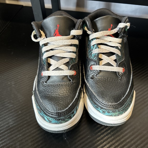 91896ed816d7797cd897d32d306873  Rare Nike GS Air Jordan 3 Retro Moto Black/Siren Red/Jade FV5438-001 Size 11C